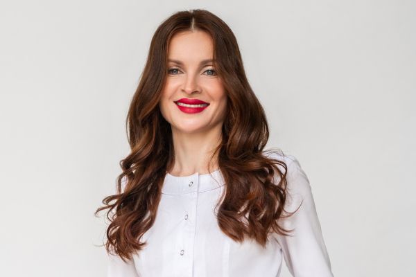 Специалист Пасмурова Елена Владимировна